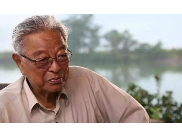 从“烟草大王”到“橙王”，这位企业家给了世俱杯app官方
太多启发